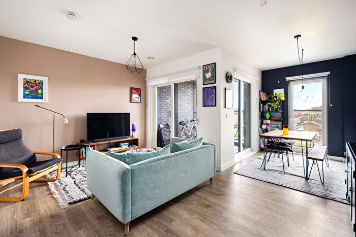 2 Bedroom Flat For Sale In Wintergreen Court, Homerton High Street, London, E9