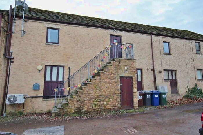 2 Bedroom Flat To Rent In Lumby Lane, South Milford, Leeds, LS25