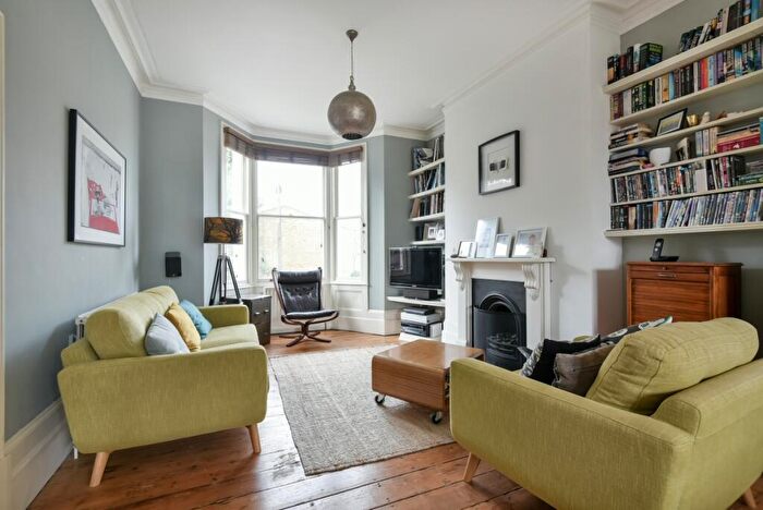 2 Bedroom Apartment To Rent In Anerley Grove Anerley, SE19