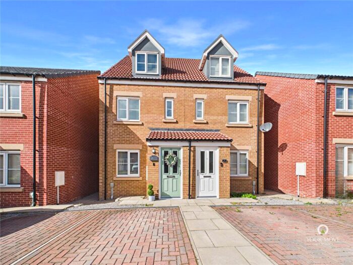 3 Bedroom Semi-Detached House For Sale In Monarch Road, Houghton Le Spring, Tyne And Wear, DH4