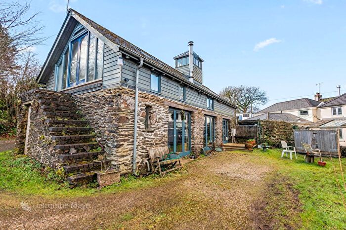 2 Bedroom Barn Conversion For Sale In Avonwick, South Brent, TQ10