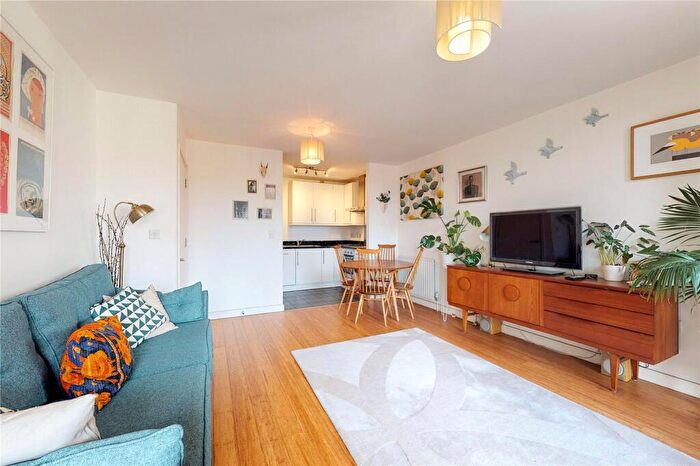 2 Bedroom Apartment To Rent In Cordwainer House, Mare Street, Hackney, London, E8