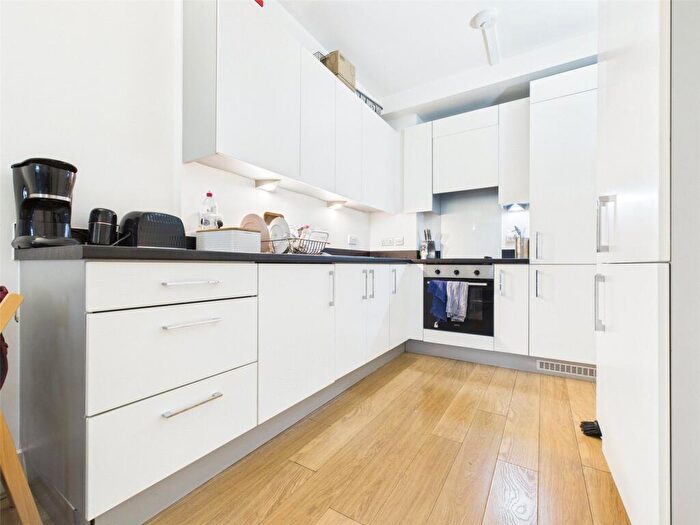 1 Bedroom Apartment To Rent In Brighton Belle, Brighton, BN1