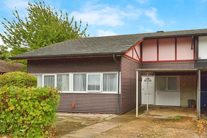 3 Bedroom Terraced Bungalow For Sale In Dodkin, Beanhill, Milton Keynes, MK6