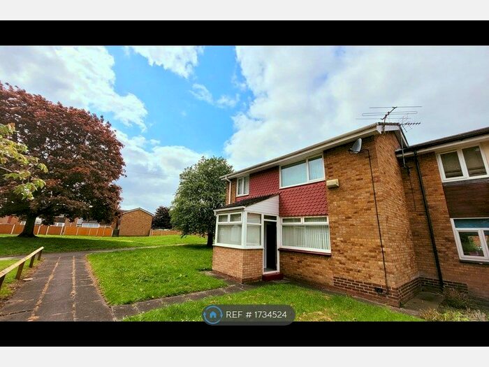 3 Bedroom End Of Terrace House To Rent In Haydock Avenue, Sale, M33