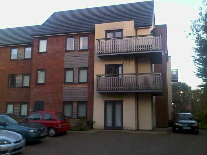 2 Bedroom Flat To Rent In The Place, Mere Drive, M27