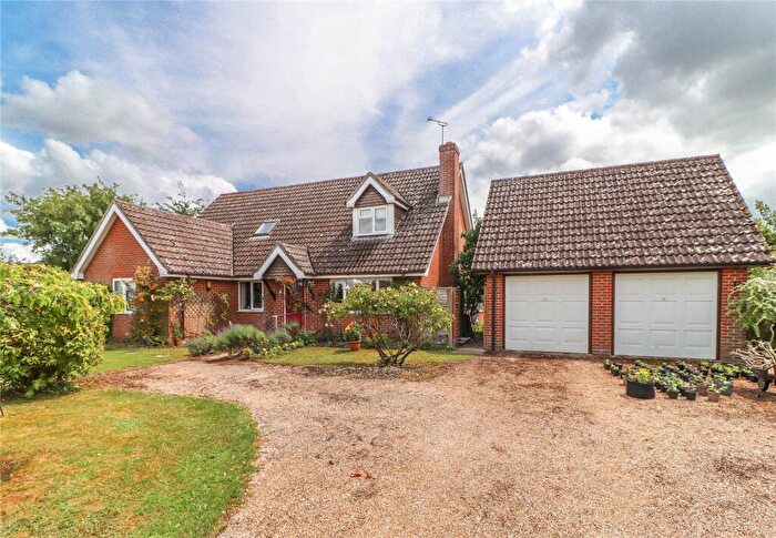 4 Bedroom Detached House For Sale In Zion Road, Palestine, Andover, Hampshire, SP11