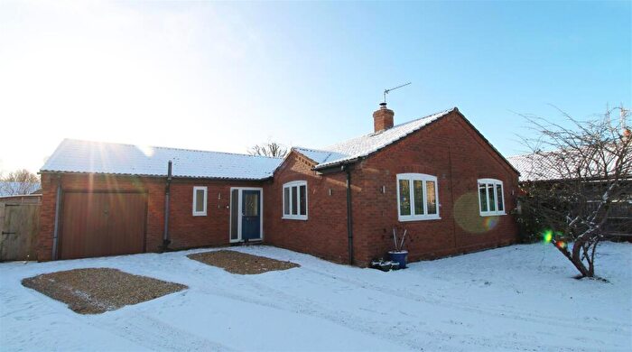 4 Bedroom Detached Bungalow For Sale In Golf Court, Sutton Bridge, PE12