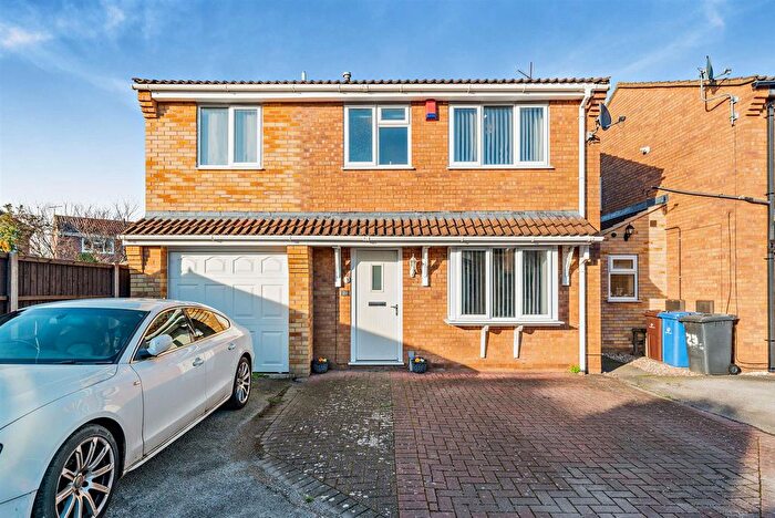 4 Bedroom Detached House For Sale In Rockbourne Close, Alvaston, Derby, DE24