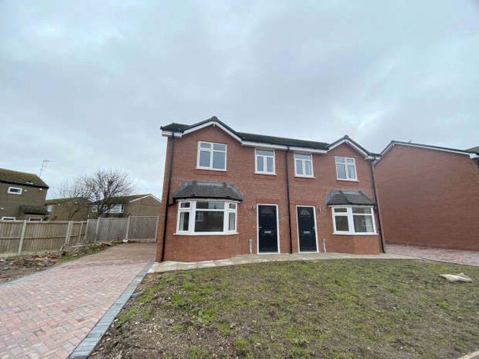 3 Bedroom Semi-Detached House To Rent In Greenway, Fleetwood, FY7