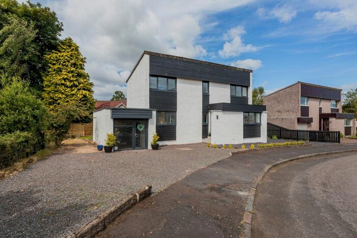 3 Bedroom Detached House For Sale In Barassie Drive, Bridge Of Weir, PA11