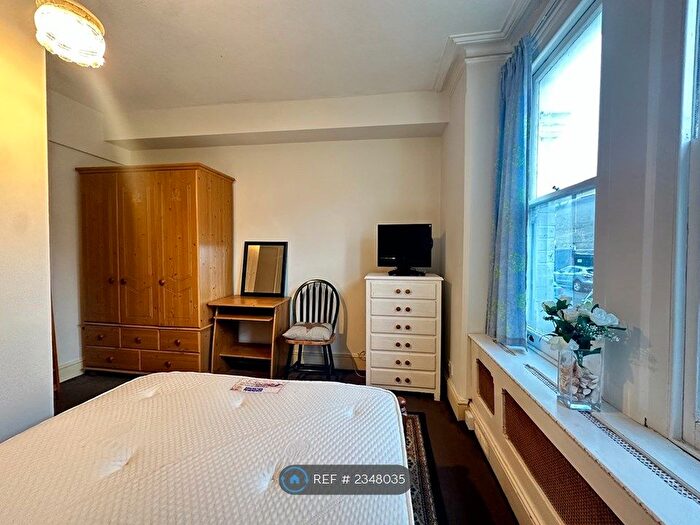 1 Bedroom Flat To Rent In Reporton Road, London, SW6