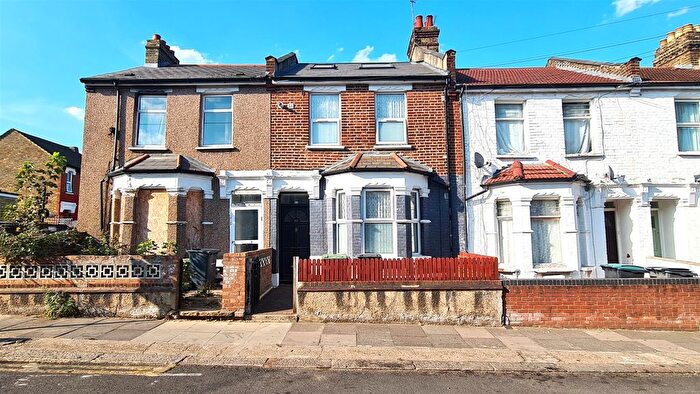 6 Bedroom Terraced House For Sale In St. Loy's Road, Bruce Grove, N17