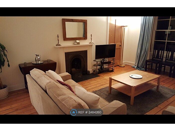 3 Bedroom Flat To Rent In Edinburgh, Edinburgh, EH3