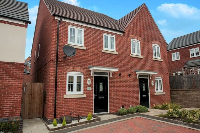 2 Bedroom Semi-Detached House To Rent In Drybread Lane, Nuneaton, Warwickshire, CV10
