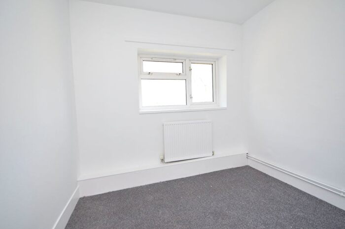 1 Bedroom Flat To Rent In Earlham Court, Heigham Grove, Norwich, NR2