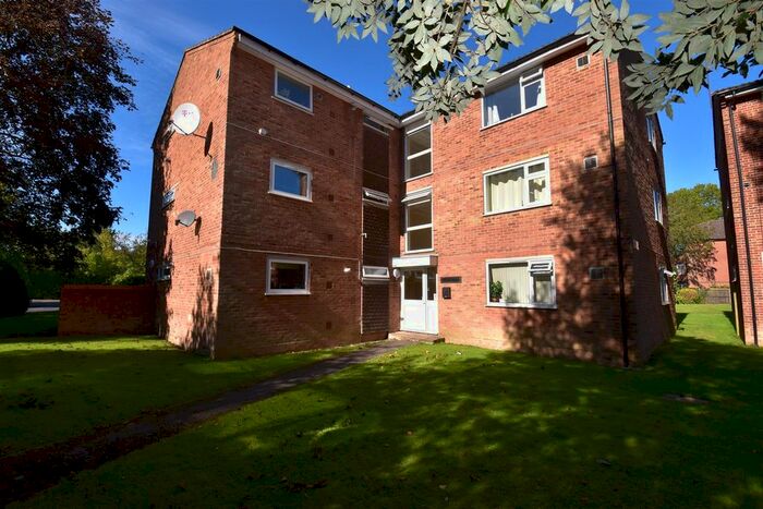 1 Bedroom Flat To Rent In Moor Park, Aurum Close, Horley, RH6