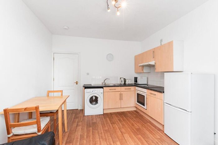 1 Bedroom Flat For Sale In Ridge Court, Longridge, EH47