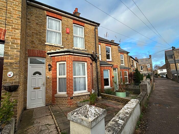 4 Bedroom Terraced House To Rent In Coronation Road, Ramsgate, Kent, CT11
