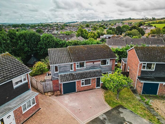 5 Bedroom Detached House For Sale In Chiltern Close, Oakham, LE15