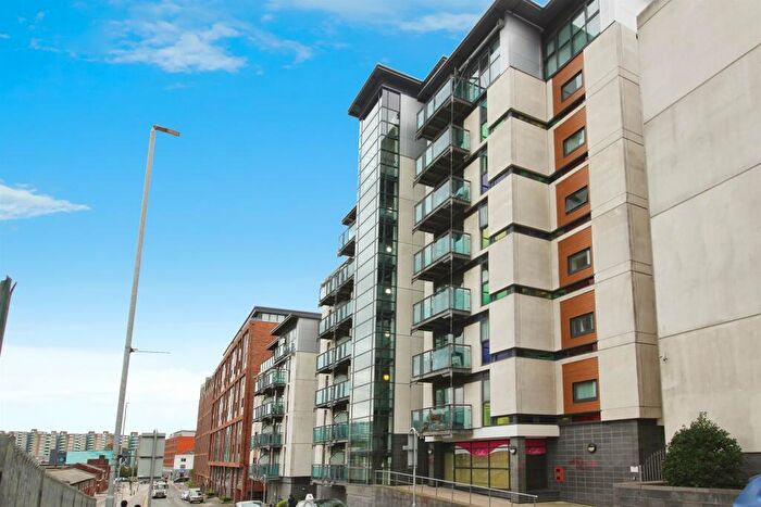 2 Bedroom Apartment For Sale In Skinner Lane, Leeds, LS7