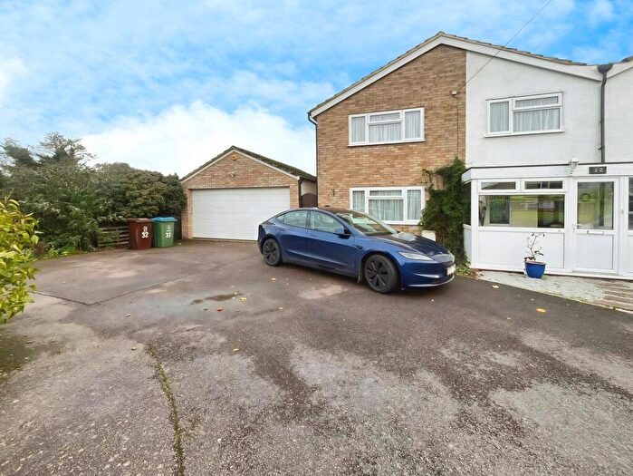 4 Bedroom Semi Detached House To Rent In Barley Close, Aylesbury, Buckinghamshire, HP22