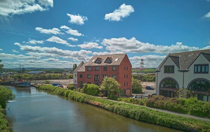 2 Bedroom Flat For Sale In River Meadows, Water Lane, Exeter, EX2