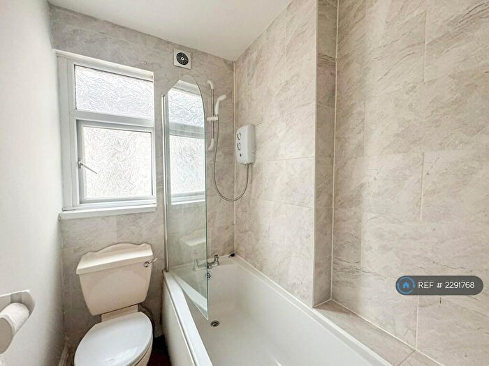 1 Bedroom Flat To Rent In Chepstow Road, Newport, NP19