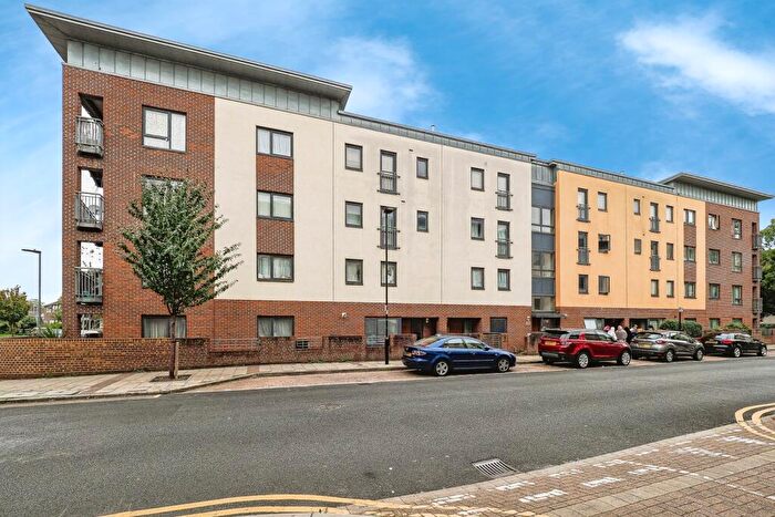 2 Bedroom Flat For Sale In Stratford Road, London, London, E13