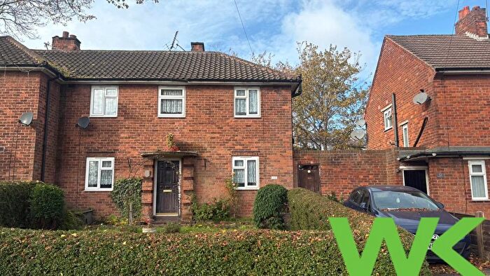3 Bedroom Semi Detached House For Sale In Bedford Road, West Bromwich, B71