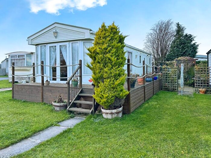 2 Bedroom Park Home For Sale In Burley Bank Road, Killinghall, HG3