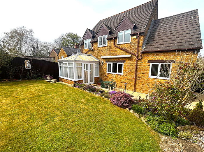 4 Bedroom Detached House For Sale In Chapel Lane, Charwelton, Northamptonshire, NN11