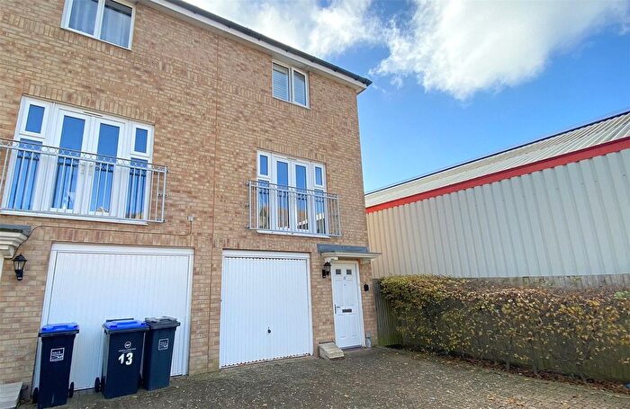 2 Bedroom End Terrace House For Sale In Providence Way, Shoreham Beach, West Sussex, BN43