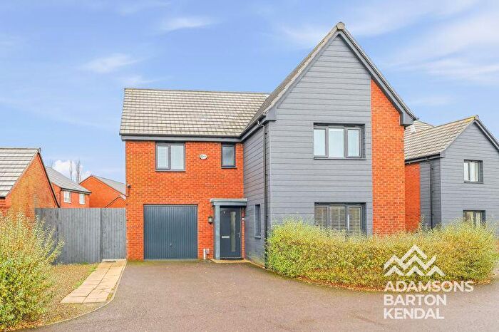 4 Bedroom Detached House For Sale In Satin Drive, Middleton, M24