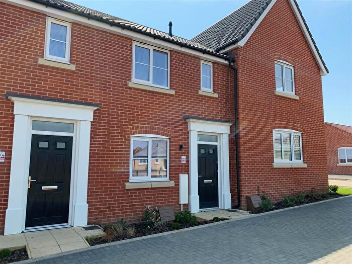 2 Bedroom Terraced House For Sale In St. Johns Park, Bungay, NR35