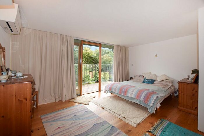 3 Bedroom Detached Bungalow For Sale In Drake Avenue, Yelland, Barnstaple, EX31