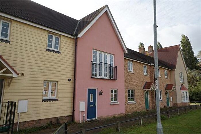 2 Bedroom Apartment To Rent In Riverbank Walk, Colchester, CO1