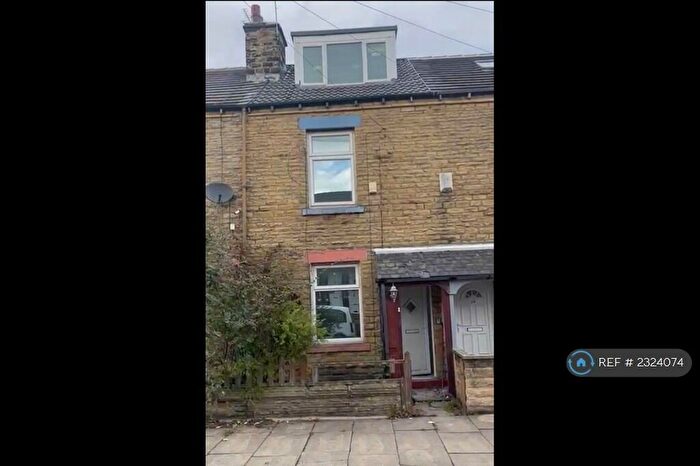 3 Bedroom Terraced House To Rent In Crawford Street, Bradford, BD4