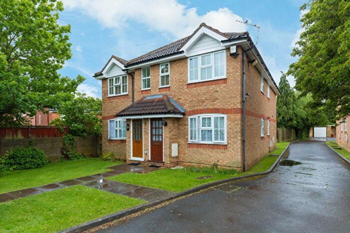 1 Bedroom Apartment To Rent In St Peters Close, Ruislip, Middlesex, HA4