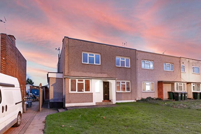 Flat For Sale In Sheriff Avenue, Coventry, CV4