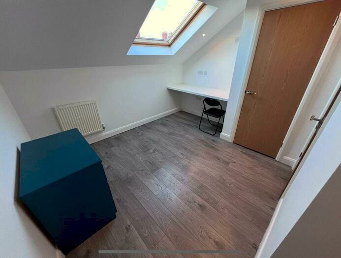 1 Bedroom Terraced House To Rent In Monthermer Road, Cathays, Cardiff, CF24