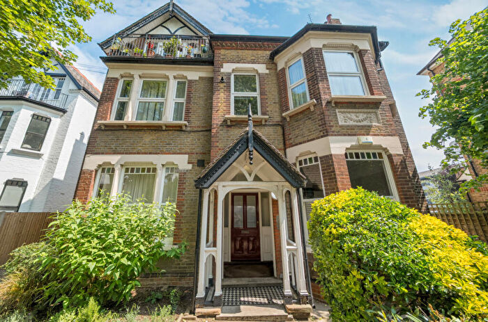 2 Bedroom Apartment For Sale In Blyth Road, Bromley, BR1