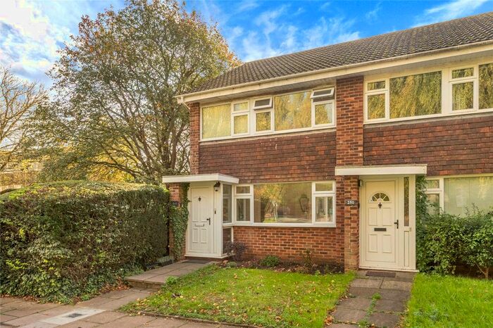2 Bedroom End Of Terrace House To Rent In Ashburnham Road, Richmond, Surrey, TW10