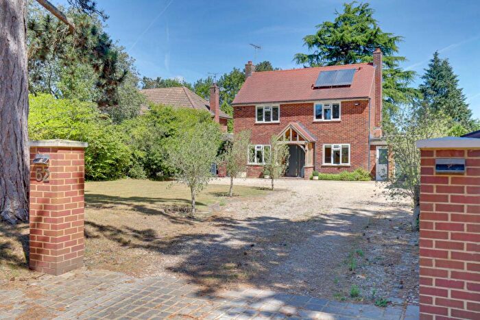 3 Bedroom Detached House For Sale In Chazey Road, Caversham Heights, Reading, RG4