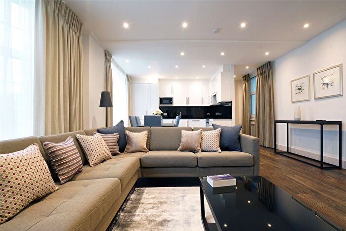 2 Bedroom Flat To Rent In St. Mary Abbots Court, Warwick Gardens, London, W14