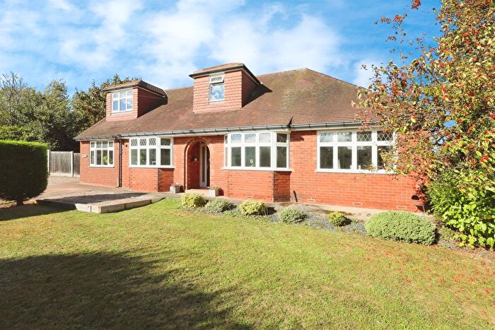 5 Bedroom Detached Bungalow For Sale In Worksop Road, Woodsetts, Worksop, S81