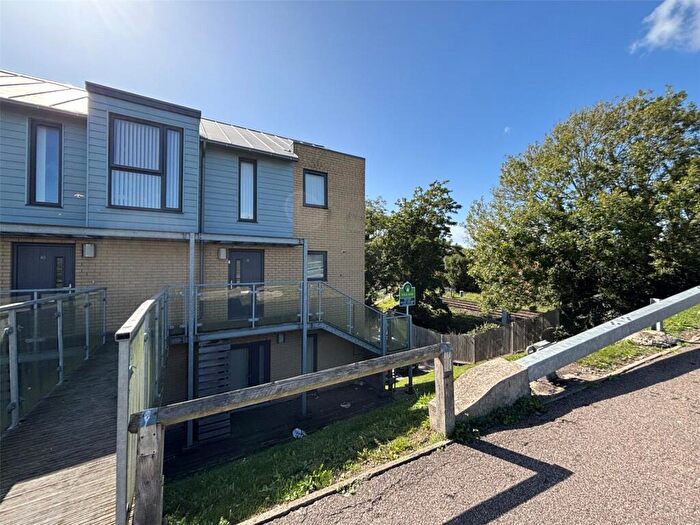 3 Bedroom End Of Terrace House For Sale In Farleigh Road, Canterbury, Kent, CT2