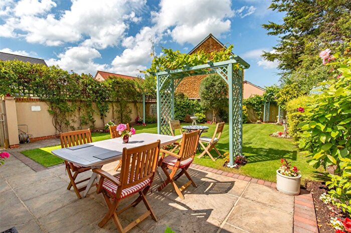 3 Bedroom Bungalow For Sale In Potters View, Congresbury, Bristol, BS49