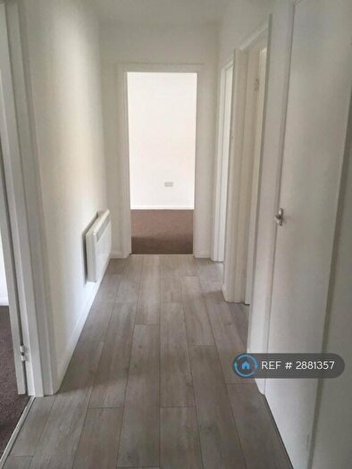 2 Bedroom Flat To Rent In Carmen Court, Willingdon, Eastbourne, BN20