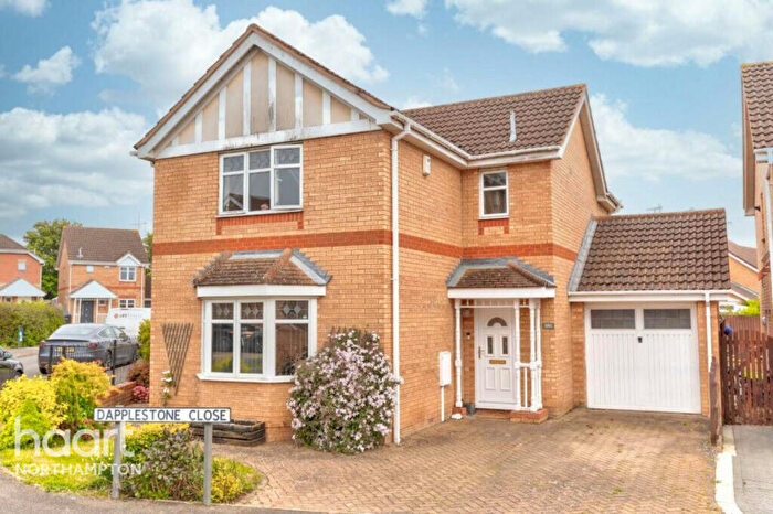 3 Bedroom Detached House To Rent In Dapplestone Close, Northampton, NN4